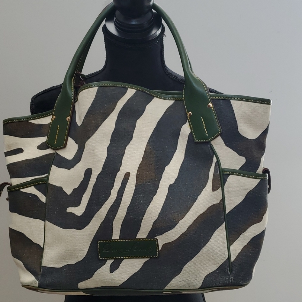Dooney & Bourke Bag